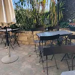 Au Bout Du Pre Konukevi Pézenas