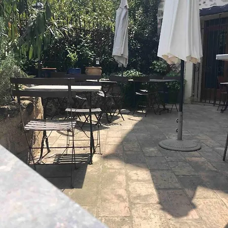 Au Bout Du Pre Gæstehus 3*