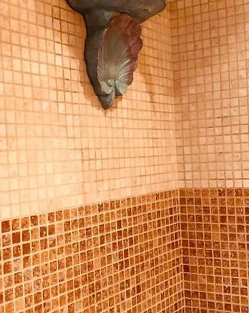 Au Bout Du Pre Gasthuis Pézenas