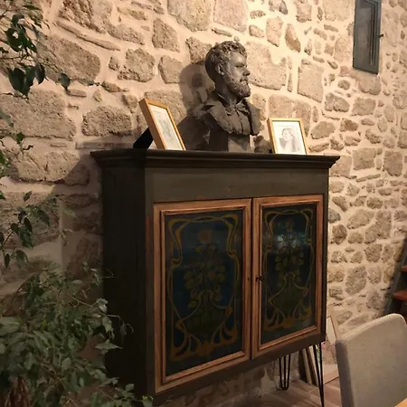 Au Bout Du Pre Gasthuis