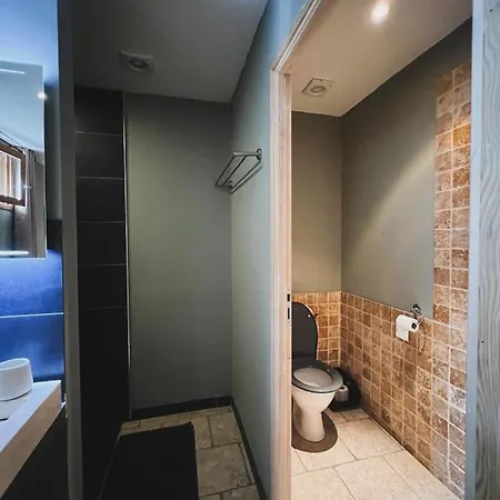 Au Bout Du Pre Gasthuis Pézenas